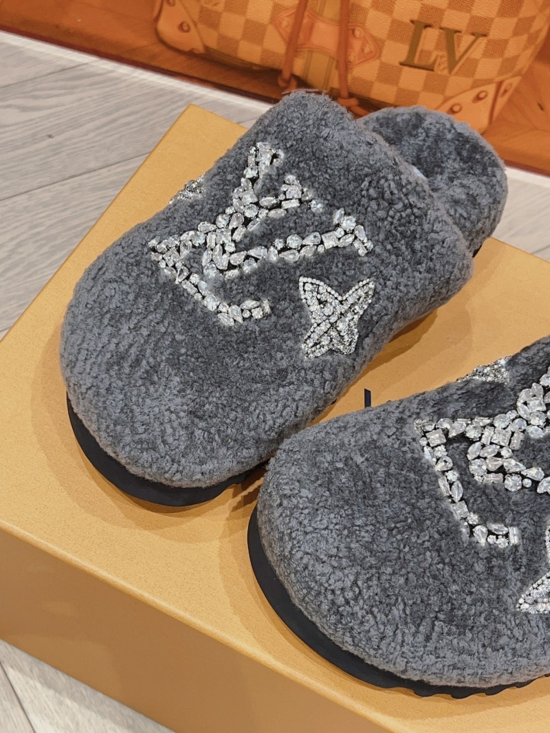 Louis Vuitton Slippers